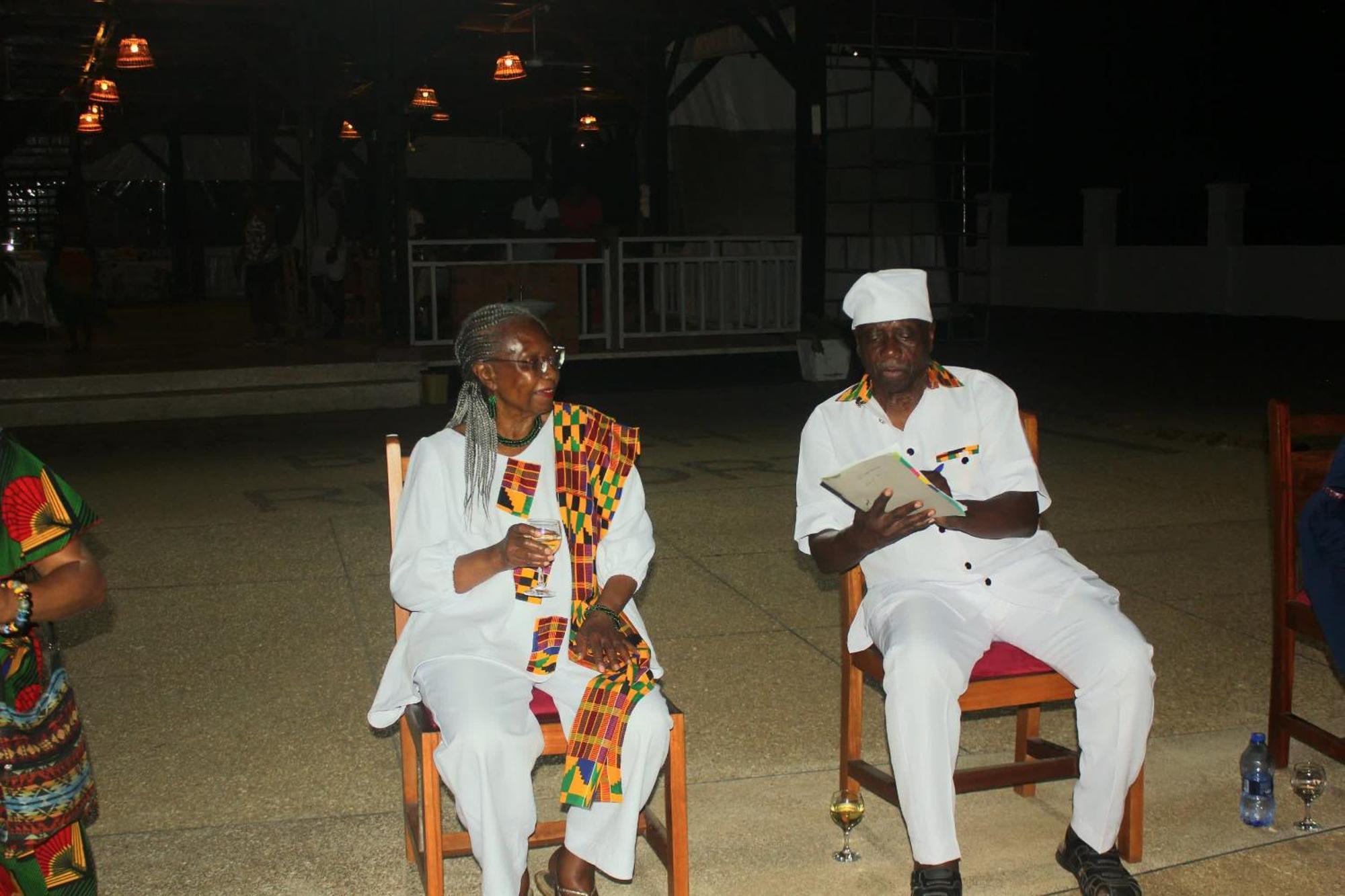 Charlestina Beach Resort Ampeni Bagian luar foto