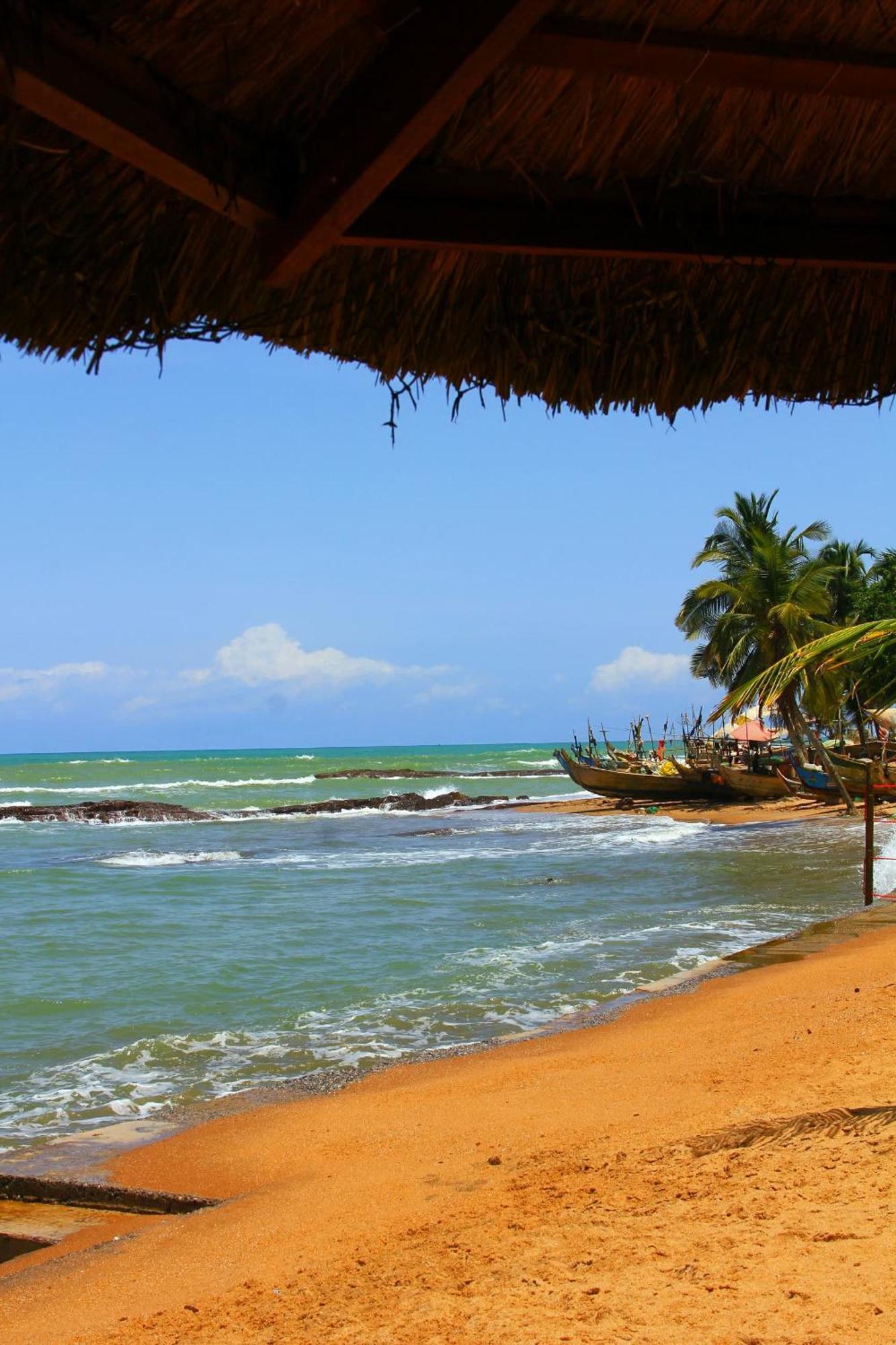 Charlestina Beach Resort Ampeni Bagian luar foto